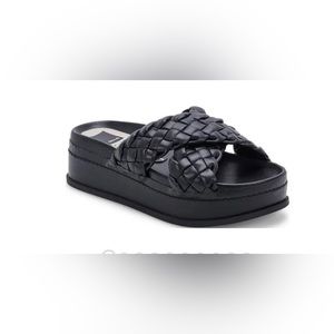 Dolce Vita Wrenly Slide Sandals